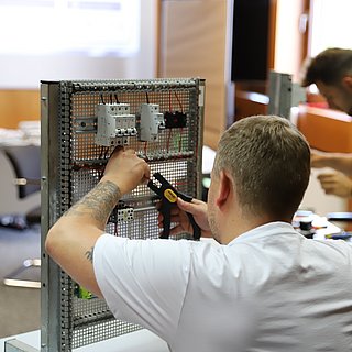 Ausbildung zur Elektrofachkraft für festgelegte Tätigkeiten Teilnehmer