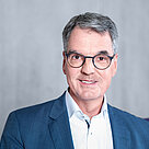 Dipl.-Wirt.-Ing. (FH) Dipl.-Ing. Gregor Reichle Dipl.-Wirt.-Ing. (FH) Dipl.-Ing. Gregor Reichle
